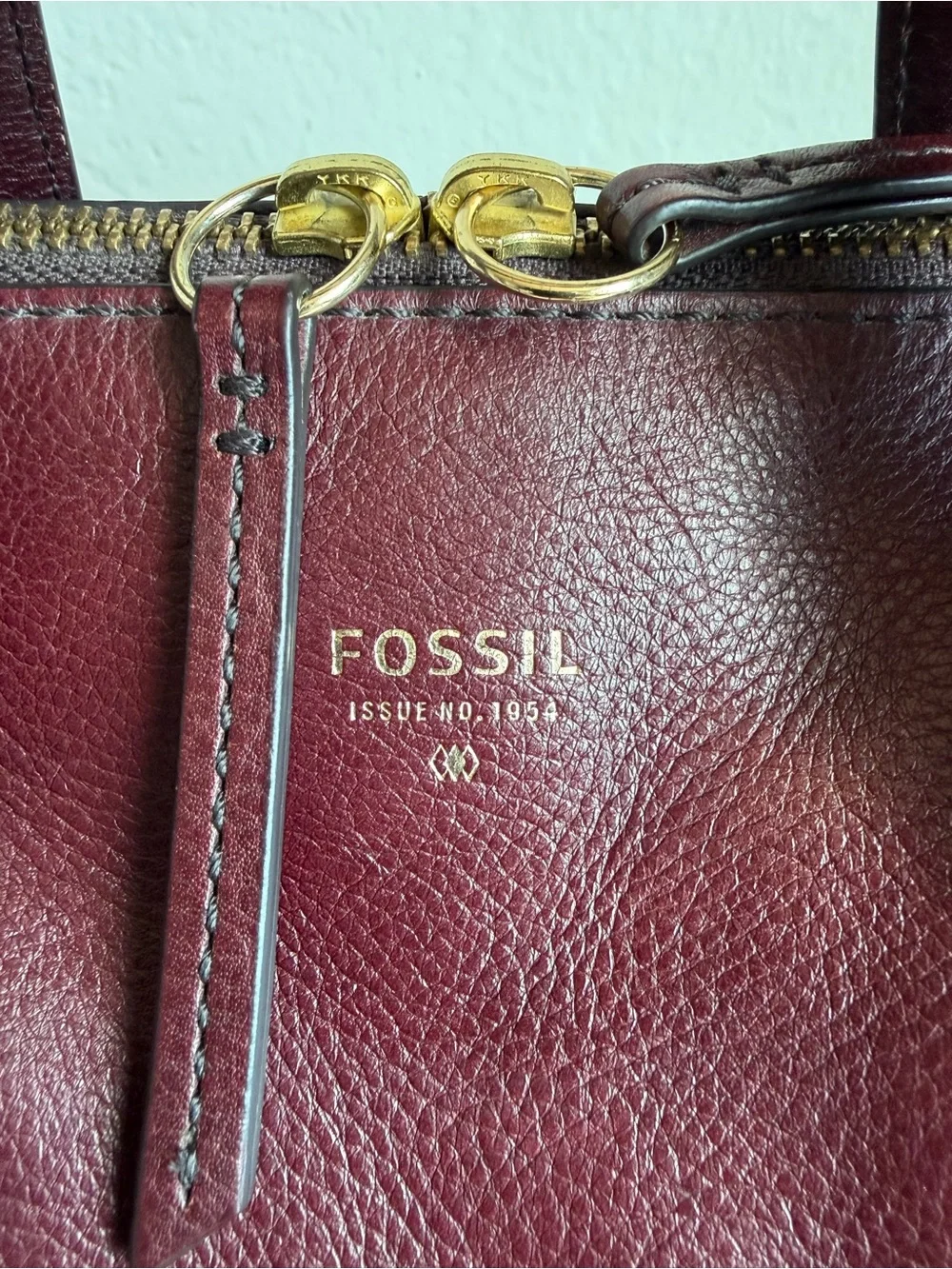 Fossil Sydney Satchel in Raisin Leather Bag
